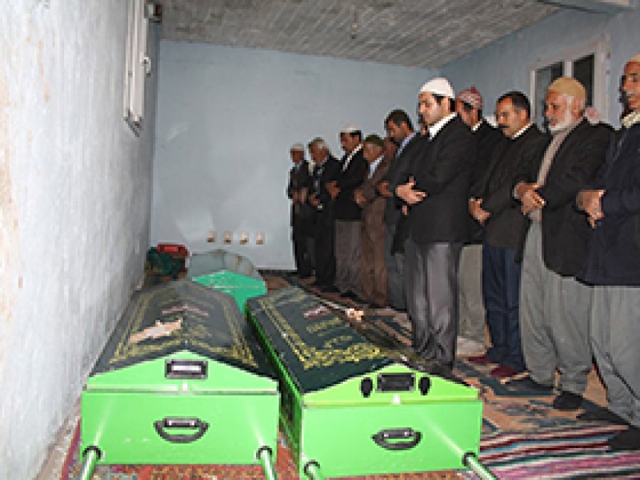 Kazada ölen 7 kişi Nusaybin'de defnedildi