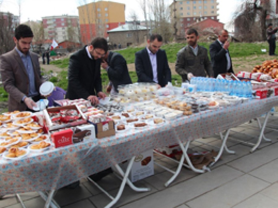 Rahmet Eli’nden Kutlu Doğumda  kermes 