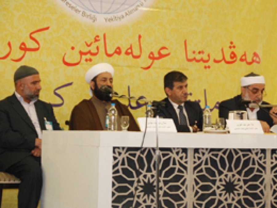 'Ümmetin yeniden inşası büyük gayretler ister'