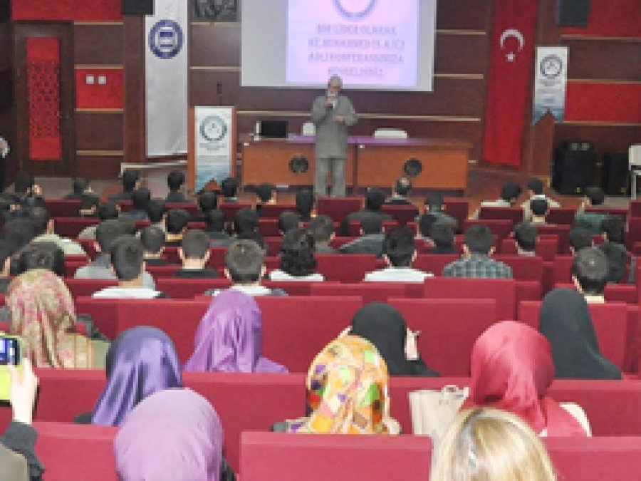 Rehber Gençlik Kulübü Hz Muhammed’i andı
