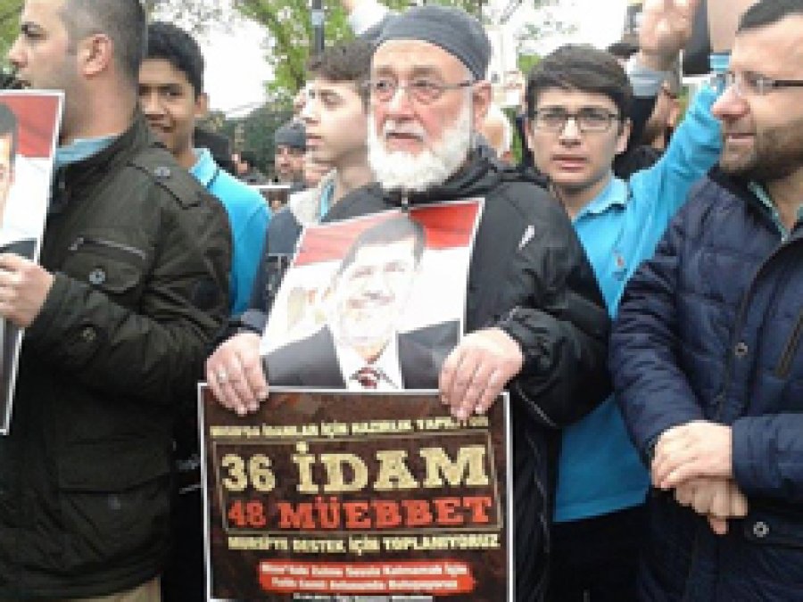 Mısır’daki idam kararları protesto edildi