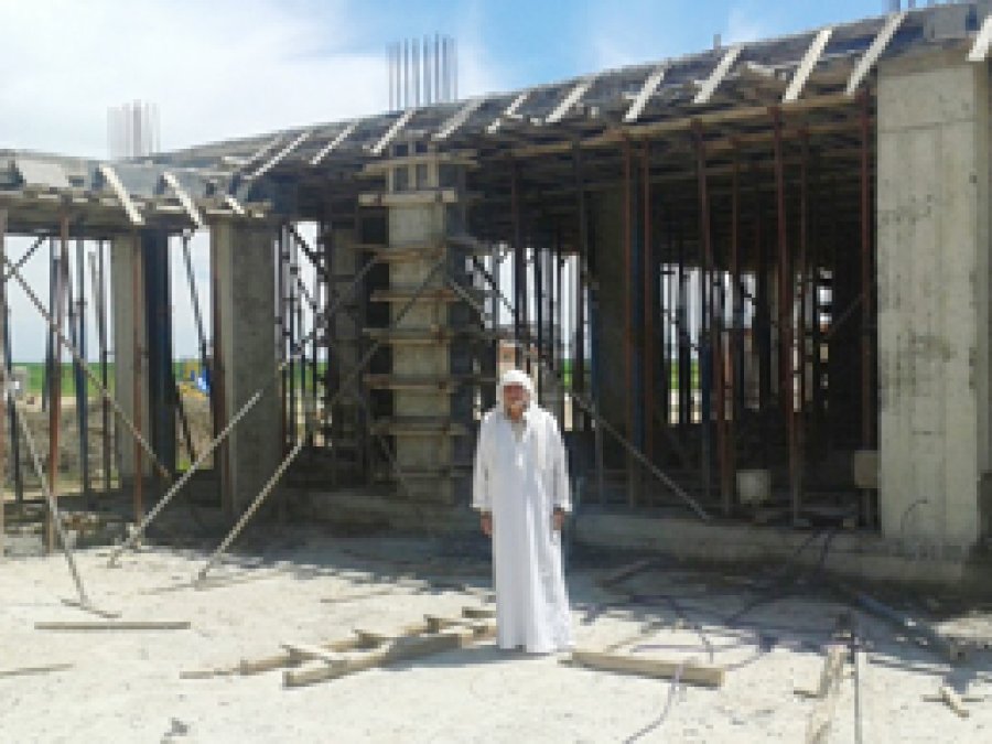 Yarım kalan cami inşaatı yardım bekliyor