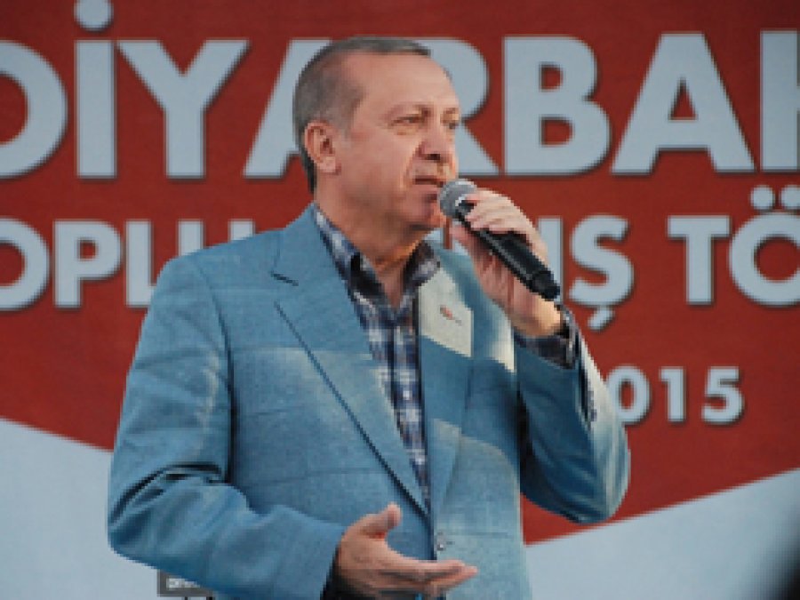 Erdoğan Diyarbakır Belediyesine gitmedi