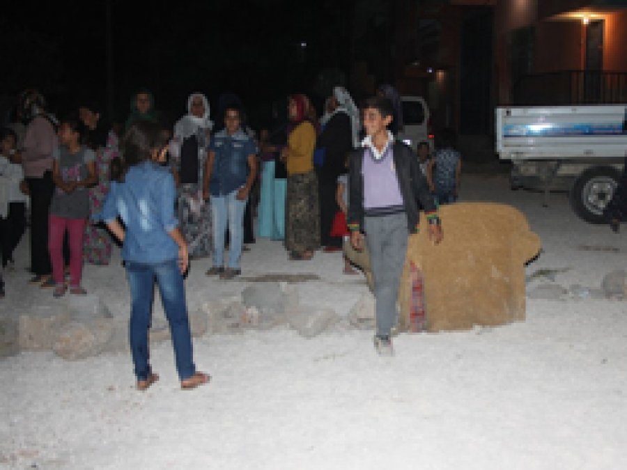 Nusaybin'de  mahalle sakinlerinden belediyeye tepki 
