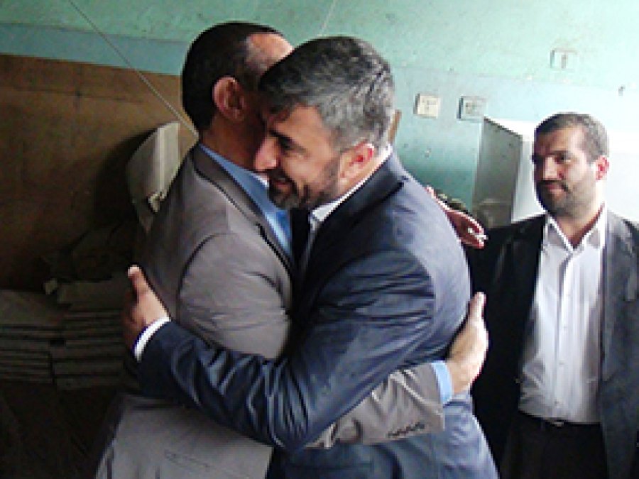 'Farkımız halkla özdeşleşmiş olmamızdır'