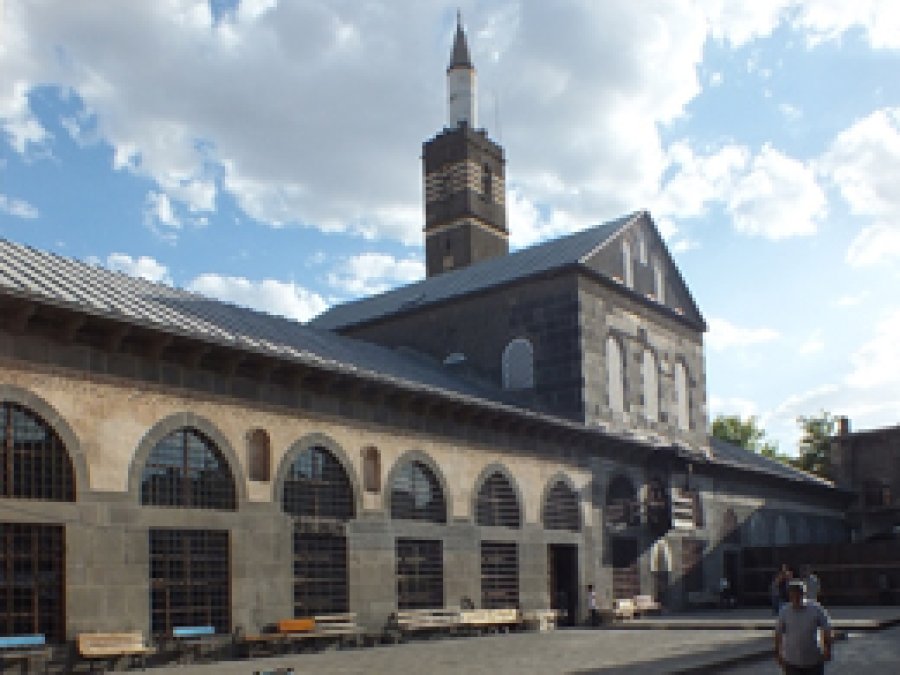 Diyarbakır'ın fethinin 1376. yıl dönümü