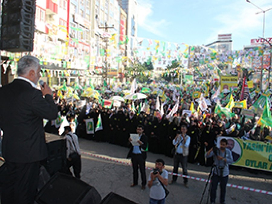 Yapıcıoğlu: Sapıklar gemiyi batırmak istiyor