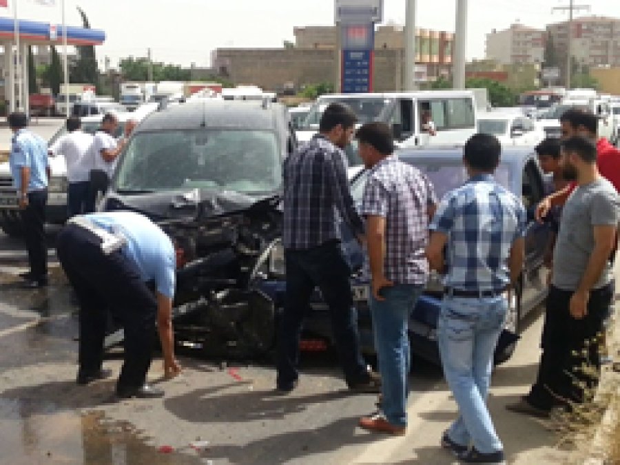 Kızıltepe’de zincirleme trafik kazası