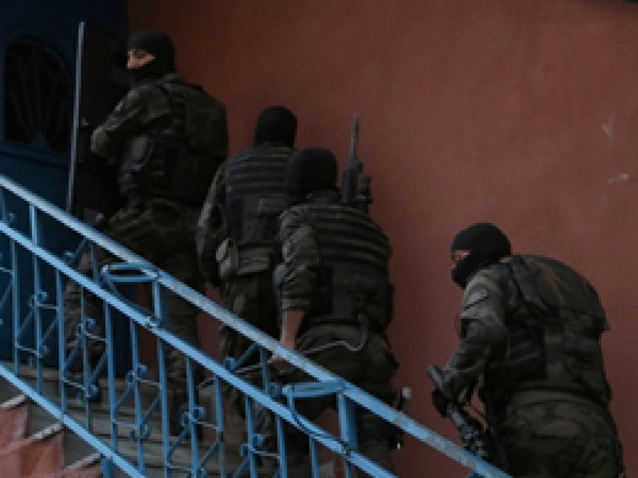 İstanbul'da eş zamanlı operasyon
