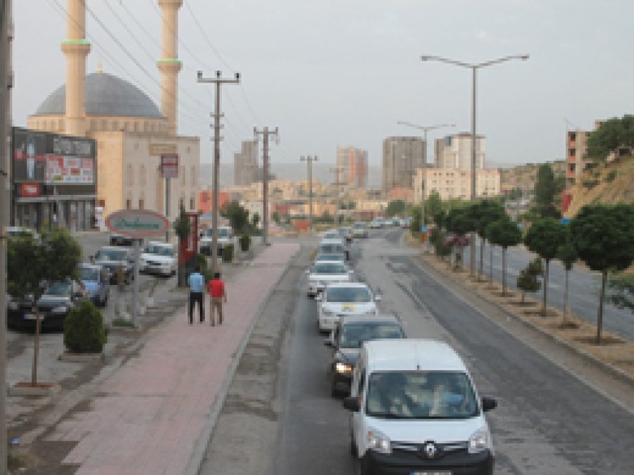 Kılınç’ın konvoyu Mardin'de şehir turu attı