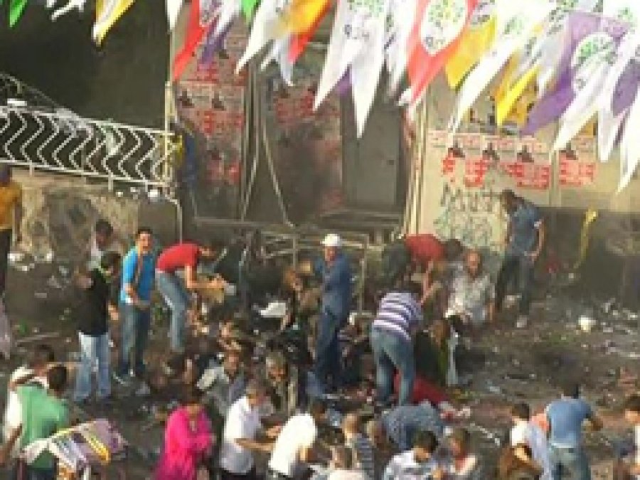 Diyarbakır'daki patlamada bir kişi daha hayatını kaybetti