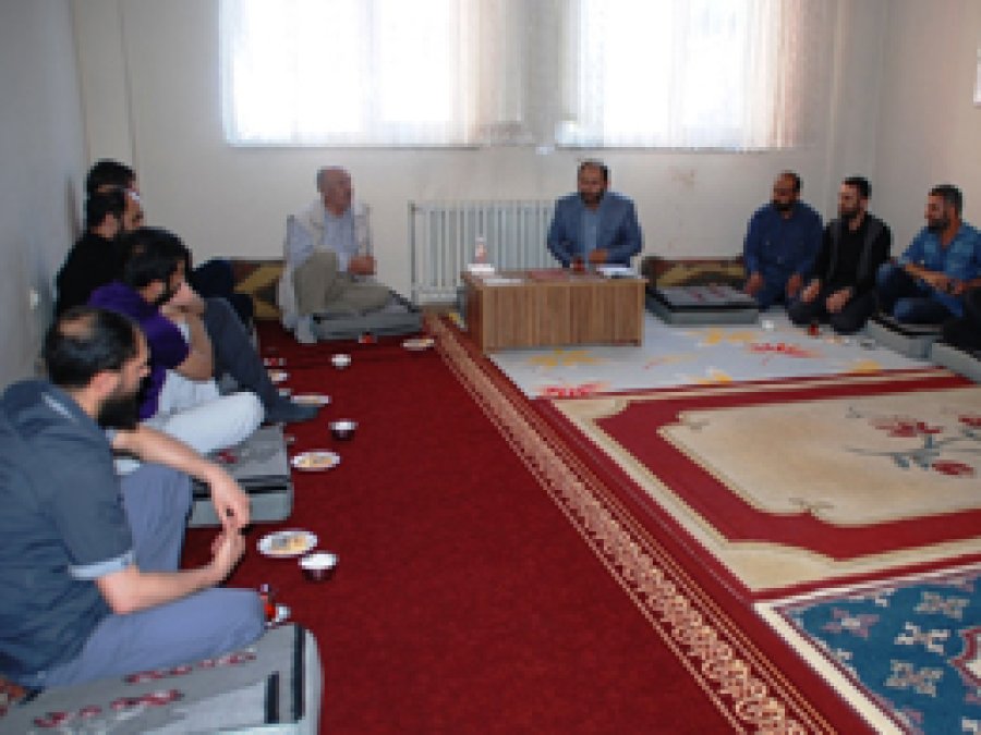 Ağrı'da HÜDA PAR'a taziye ziyareti