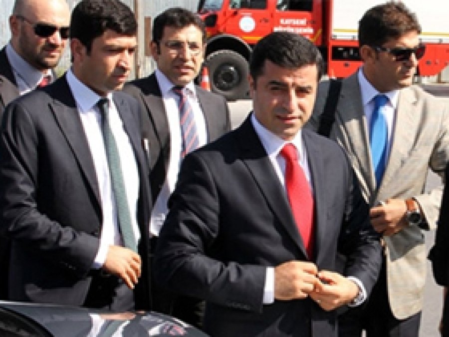 Demirtaş'a 2 koruma polisi verildi