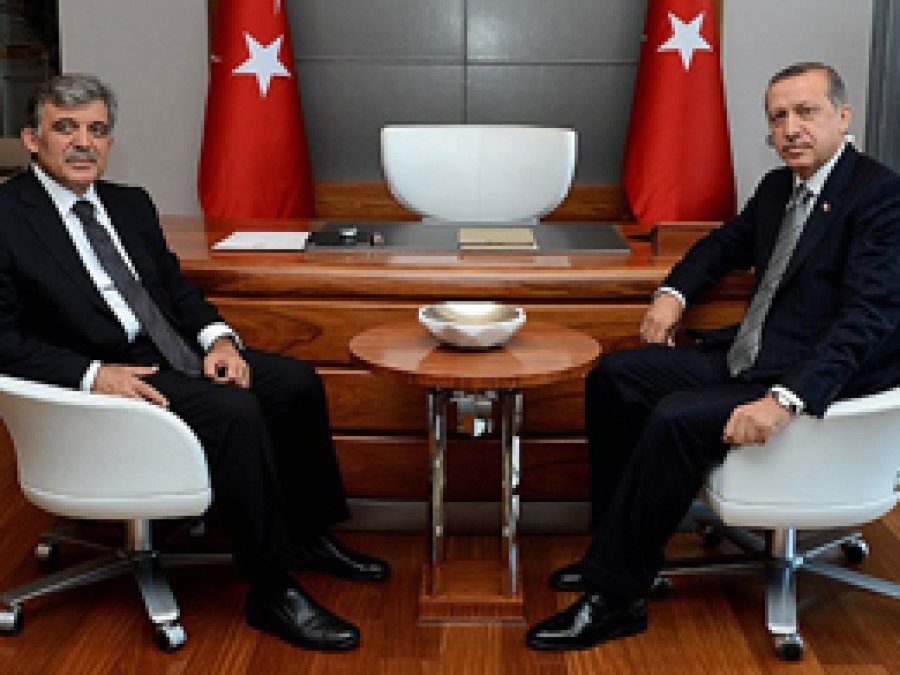 Erdoğan ile Gül TBMM'de bir araya geldi