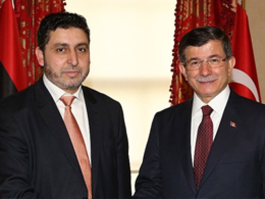 Davutoğlu Libya Başbakanı ile görüştü