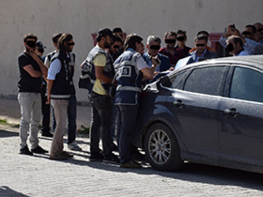 Paralel Yapıya sahtecilik operasyonu