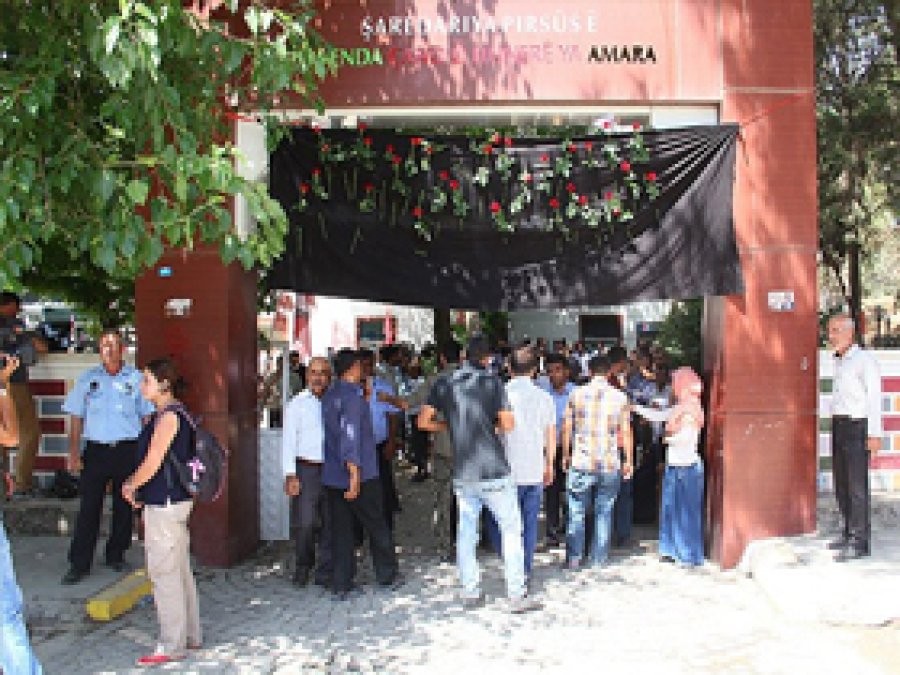 'Kimse cenazemizi kullanmaya kalkmasın'