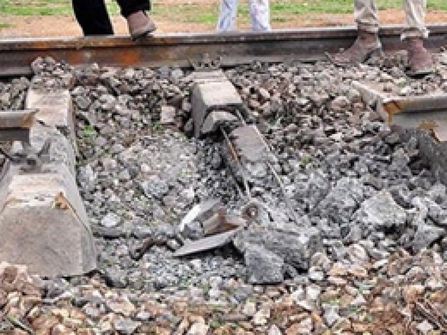 PKK demiryolu işçilerine saldırdı: 1 kişi öldü