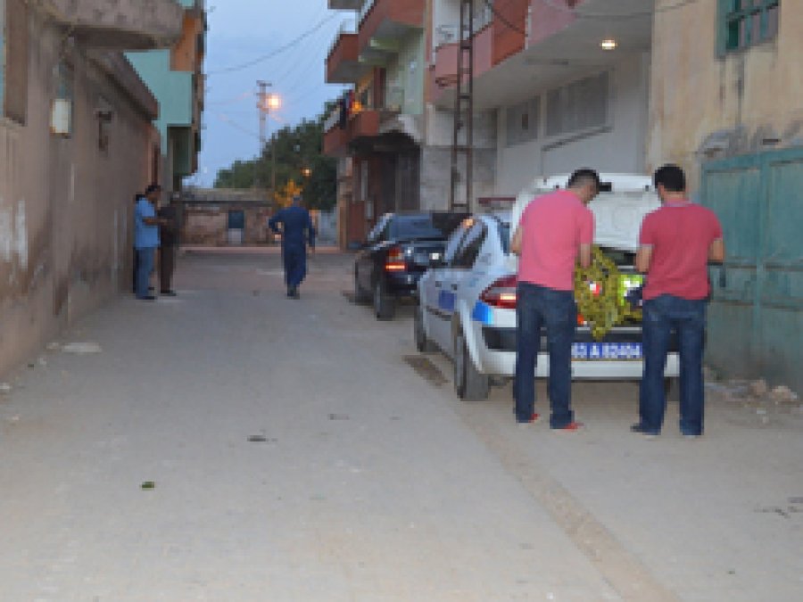 Sokakta oynayan küçük kıza taksi çarptı