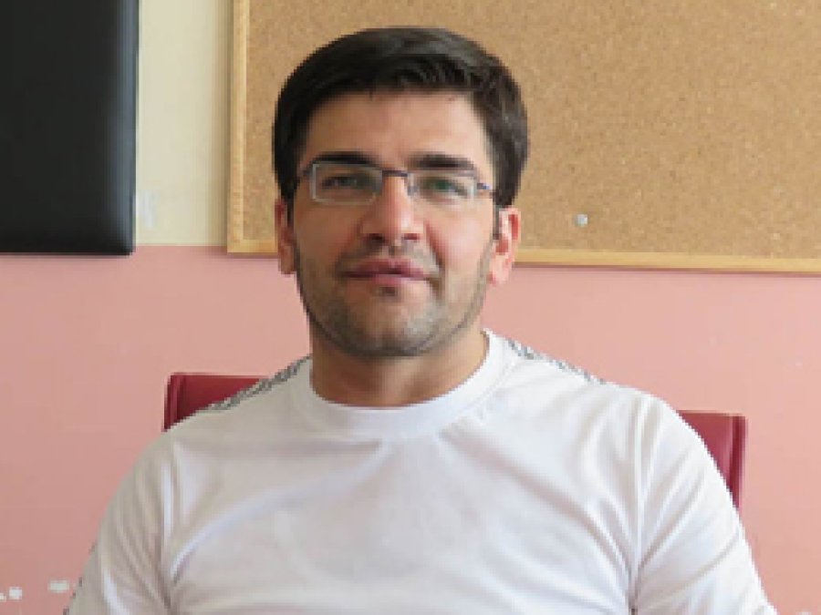 Midyat’ta İmam Hatip’e kayıt yapacak öğrencilere hediye