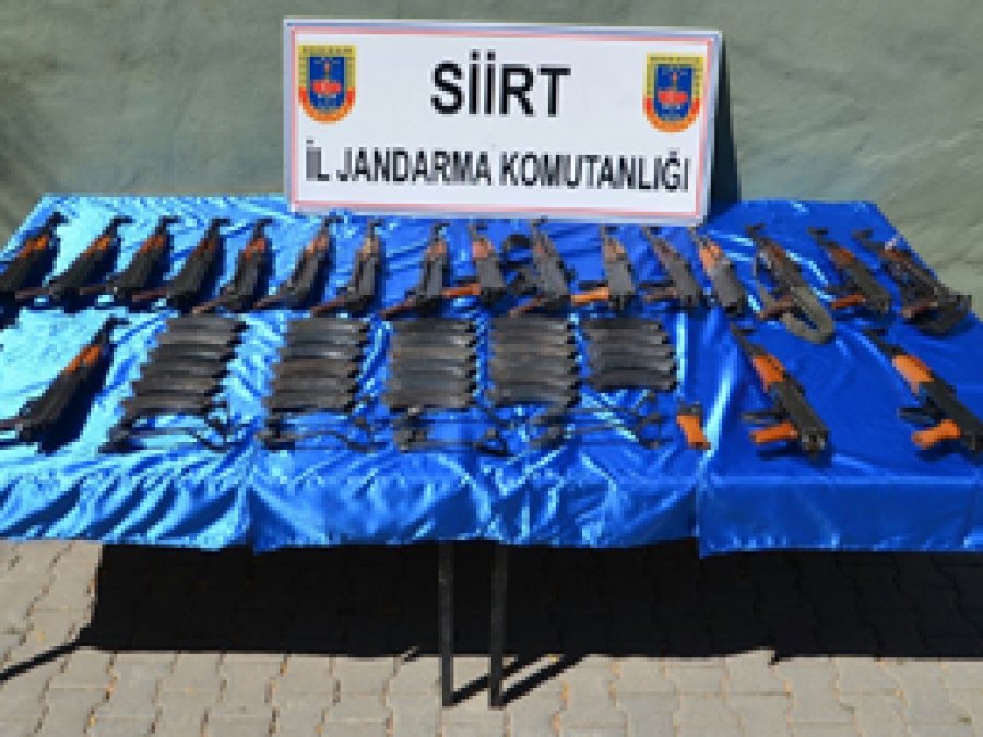 Siirt’te çok sayıda kalaşnikof ele geçirildi