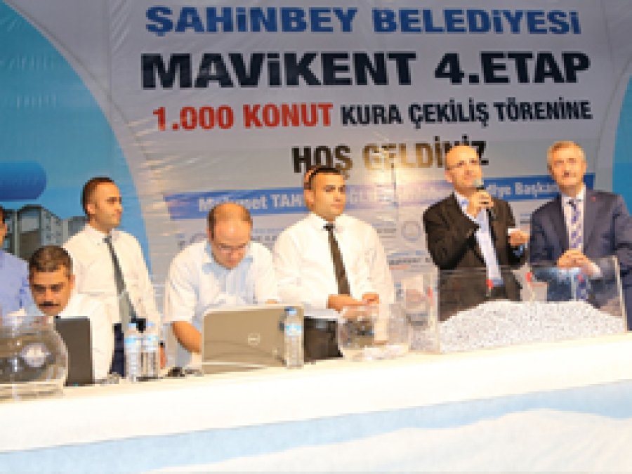 Gaziantep’te dar gelirli vatandaşlar ev sahibi oldu