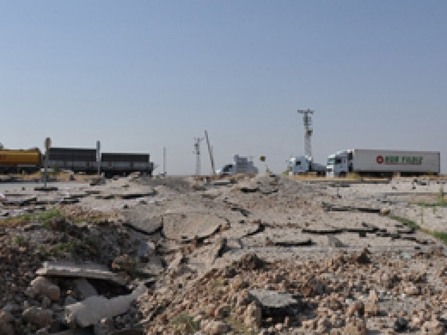 Nusaybin’de yola konulan patlayıcı infilak etti