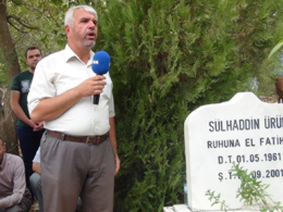 Selahaddin Ürük kabri başında anıldı 