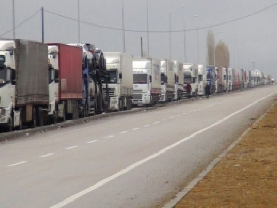 Nakliyeciler gece yola çıkmaktan korkuyor