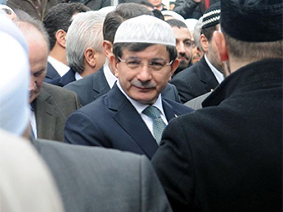 Davutoğlu Bayram Namazını Diyarbakır'da kılacak