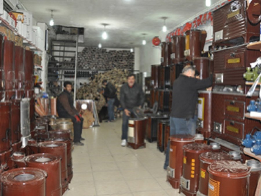 Soğuklar soba satıcılarının yüzünü güldürdü