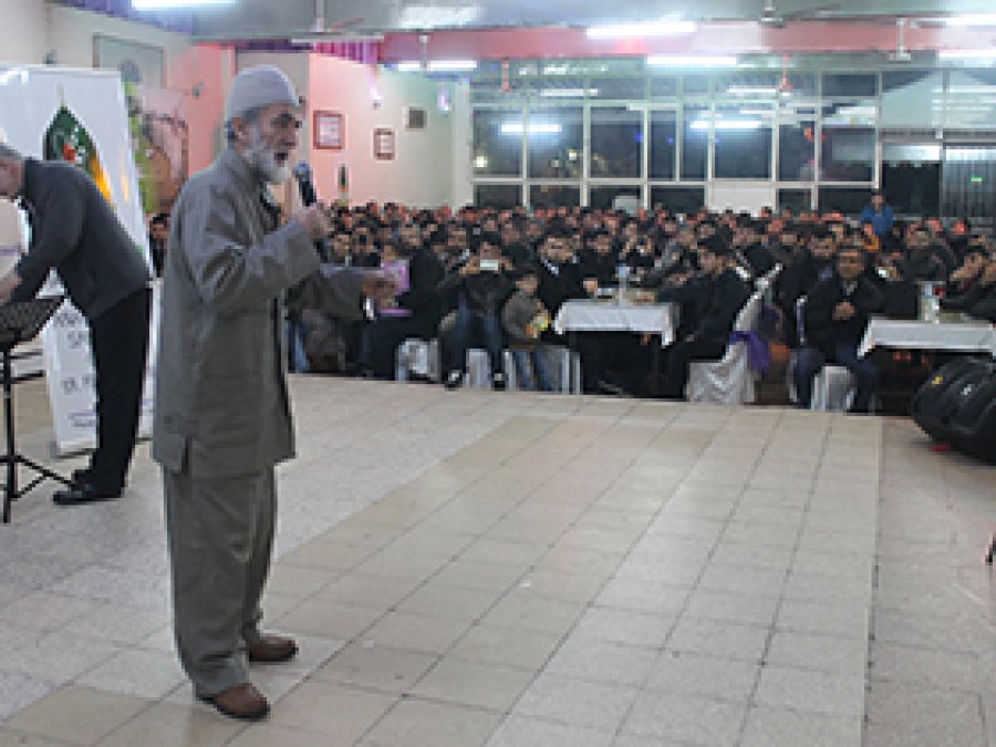'İslam Ümmeti dağlar gibi silah yığıyor'