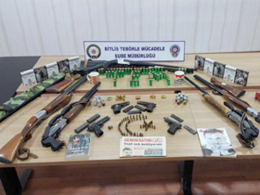 Bitlis'te 16 PKK'li tutuklandı  