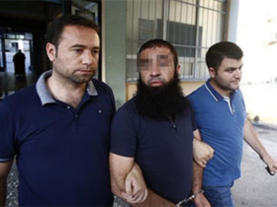 Adana ve Diyarbakır’da IŞİD baskınları