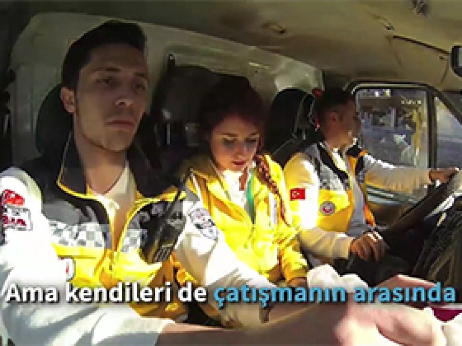 Canları pahasına can kurtarıyorlar