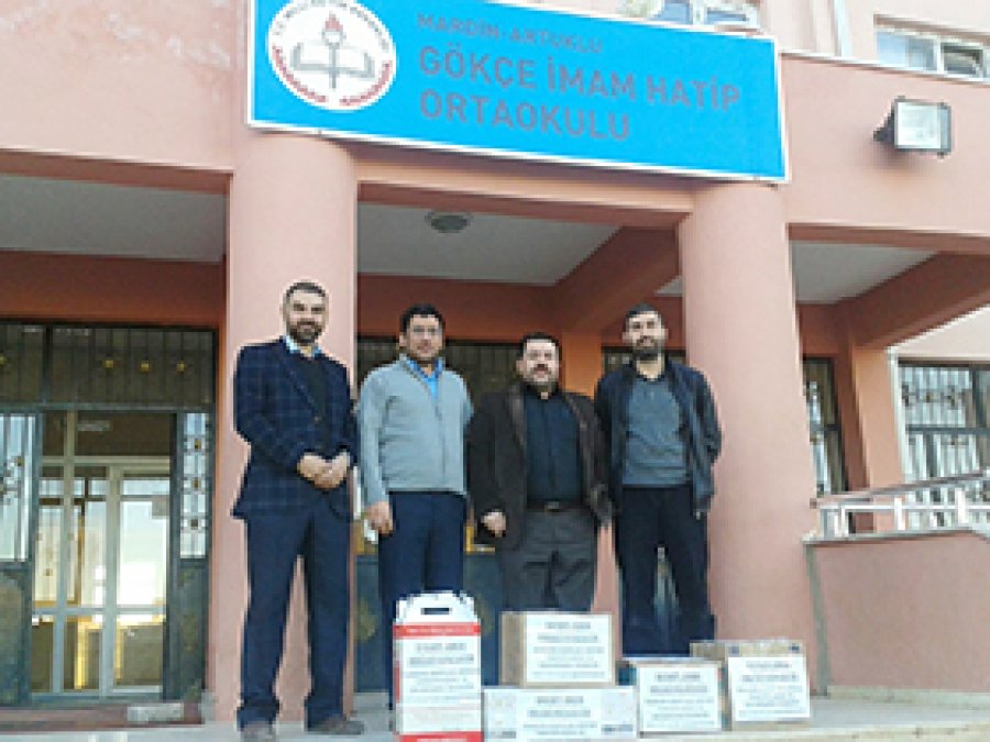 Dost-Der'in kitap bağışları sürüyor