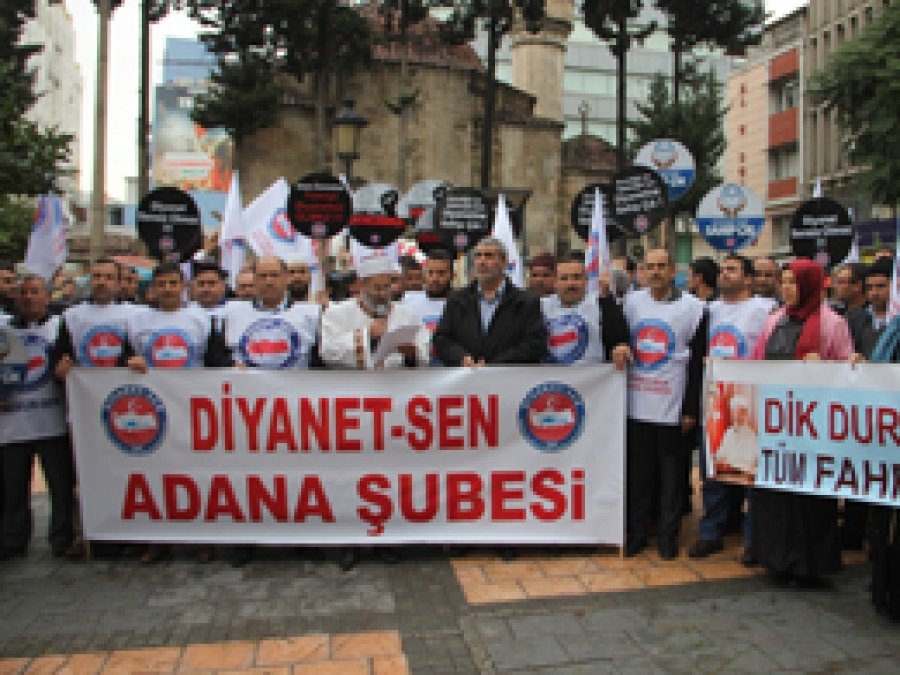 Adana’da imamlar meydanlara indi