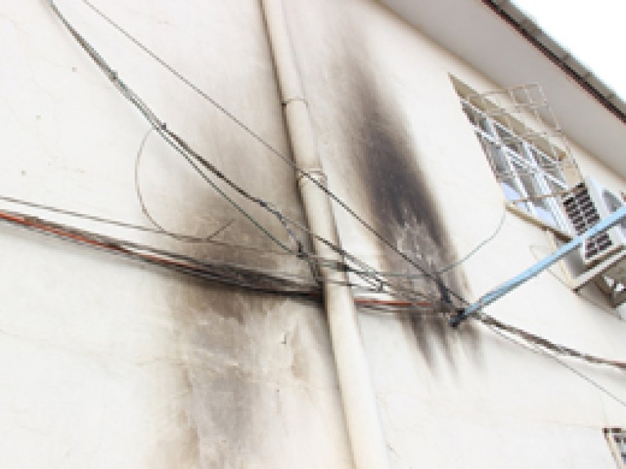 İmam Hatip okuluna molotoflu saldırı