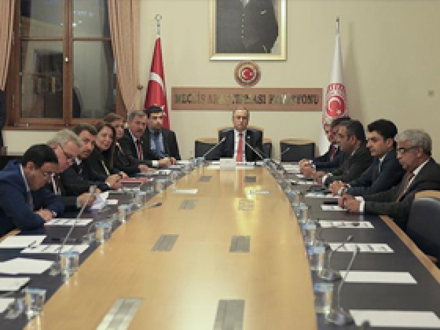 Darbeyi araştırma komisyonu işe başladı