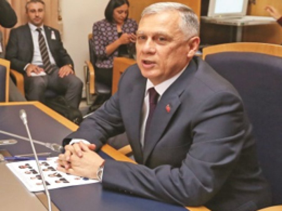 Komisyon Orgeneral Ümit Dündar'ı dinledi