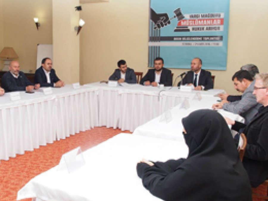 'Yargı mağduru Müslümanlar hukuk arıyor'