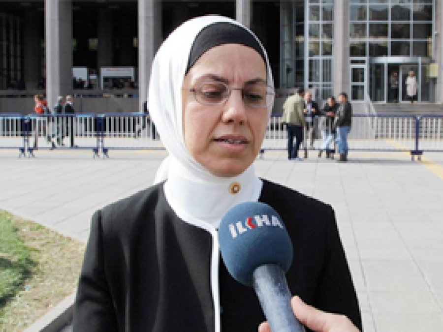 AK Parti'li Kavakçı'dan şehid ailelerine destek