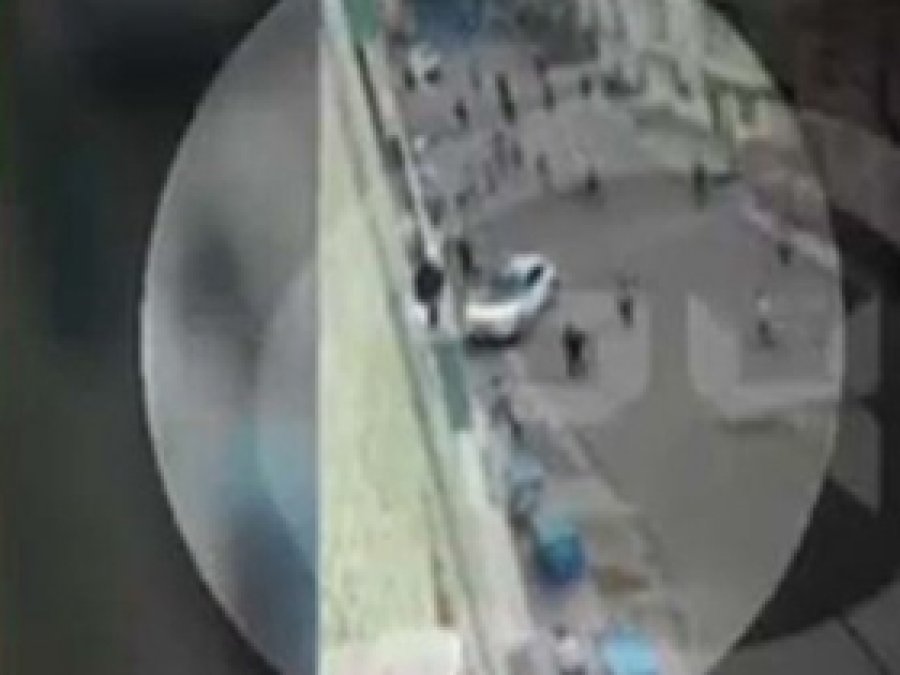 Polisler bazı bilgileri tahrip etmiş