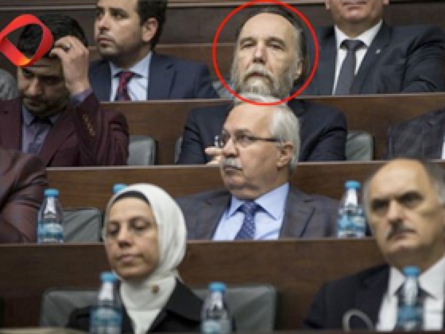 AK Parti grup toplantısında sürpriz misafir