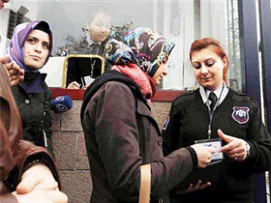 TSK'dan başörtüsü kararı