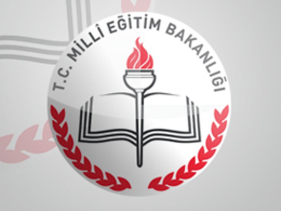 MEB'de 2 bine yakın personel açığa alındı