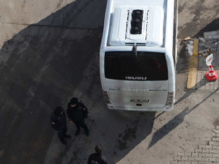 HDP'li belediyeye polis baskını