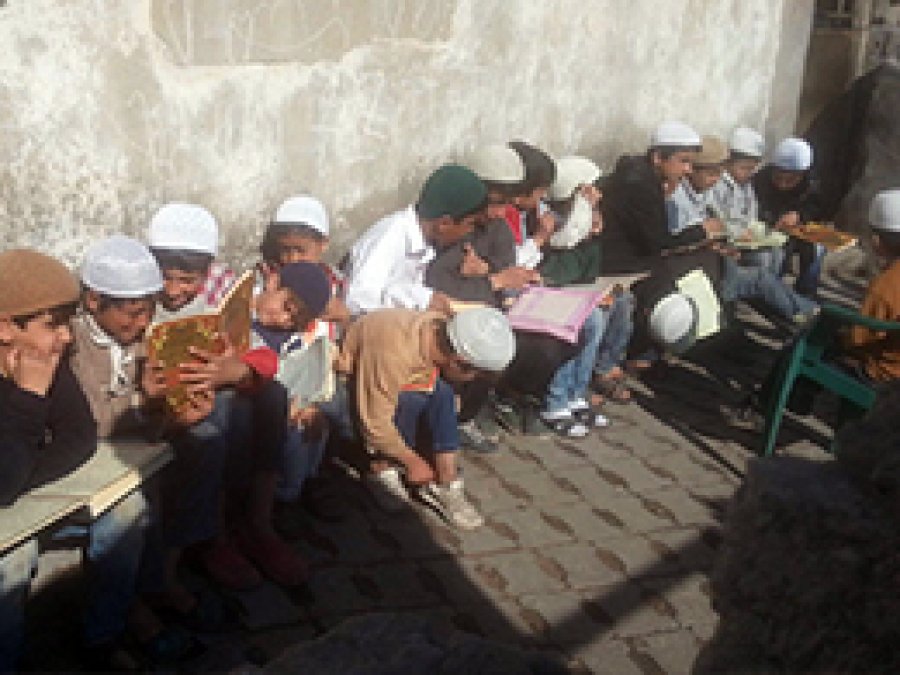 Çatışmalar Kur'an dersini aksatamadı 