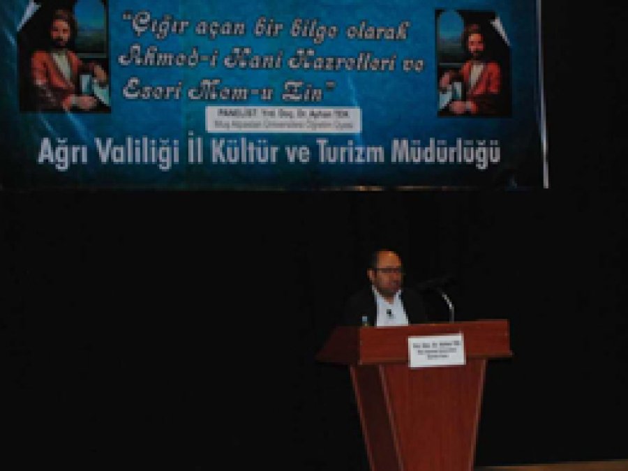 "Ahmed-i Hani Kürtçeyi temelden alıyor"