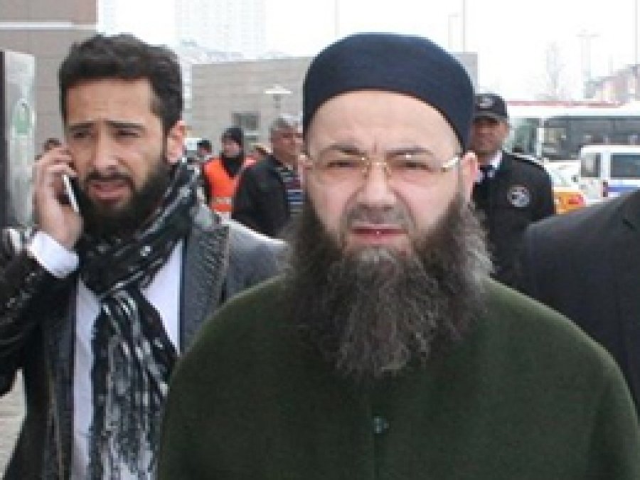 Cübbeli Ahmet Hoca'ya beraat 